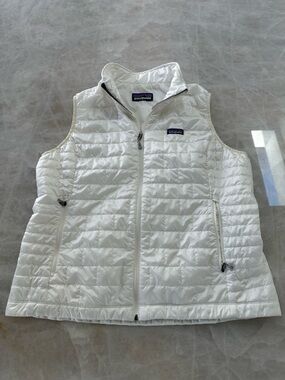 Patagonia Nano Puff Vest – White/Cream – Size XXL